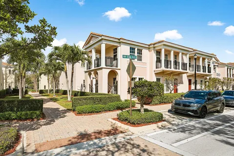 $675,000 | 834 Northwest 83rd Lane, Boca Raton, FL 33487