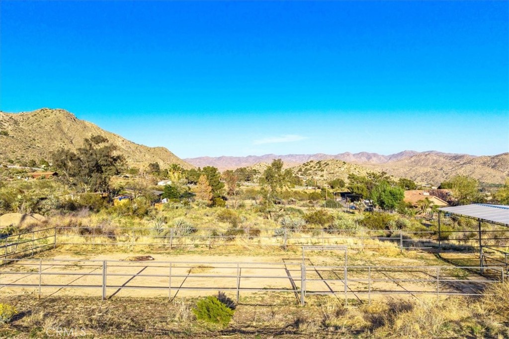 10341 Pinon Avenue Morongo Valley, CA 92256 - Photo 44 of 68