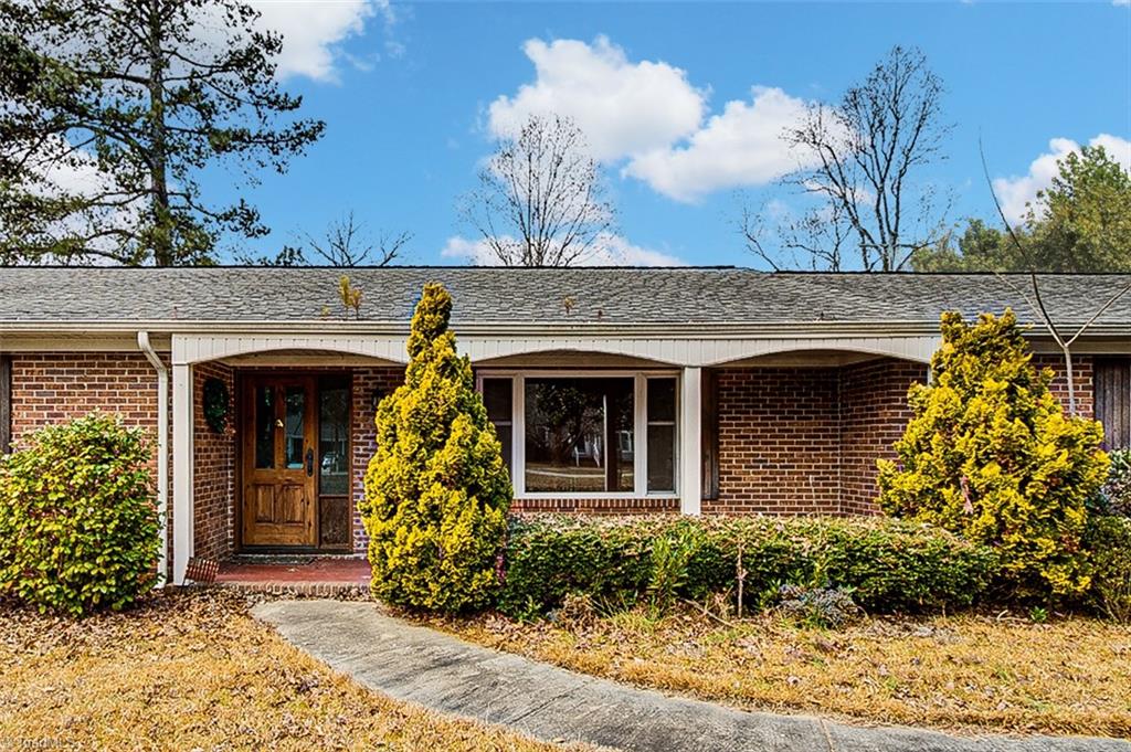 3321 Dillon Road Jamestown, NC 27282 - Photo 2 of 36 Gallery Image 2