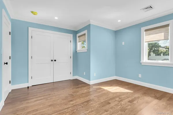 $6,800 | 7 Bud Court, Bayville, NY 11709