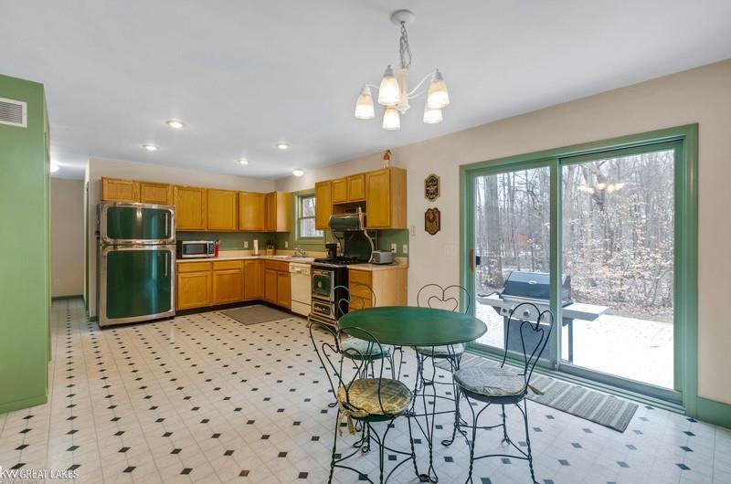 14288 Sullivan Road Capac, MI 48014 - Photo 17 of 36 50070116-16.JPG