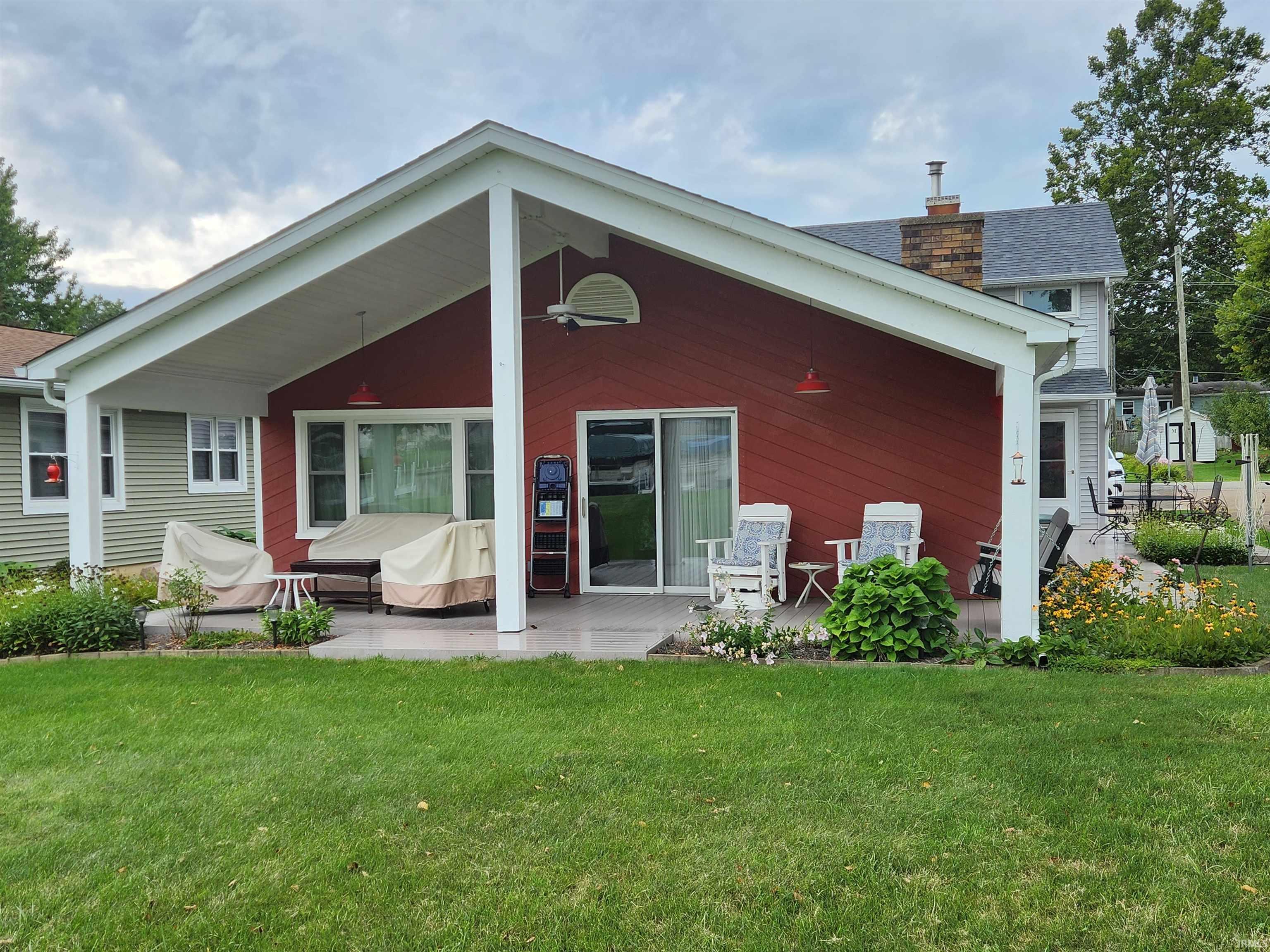 9942 Lincoln Road Syracuse, IN 46567 - Photo 1 of 36 Gallery Image 1