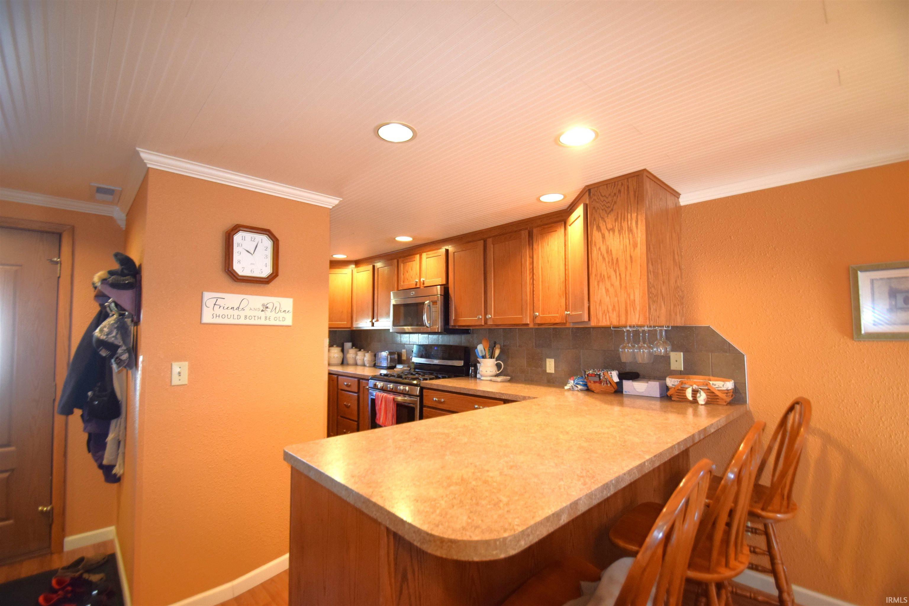 9942 Lincoln Road Syracuse, IN 46567 - Photo 12 of 36 Gallery Image 12