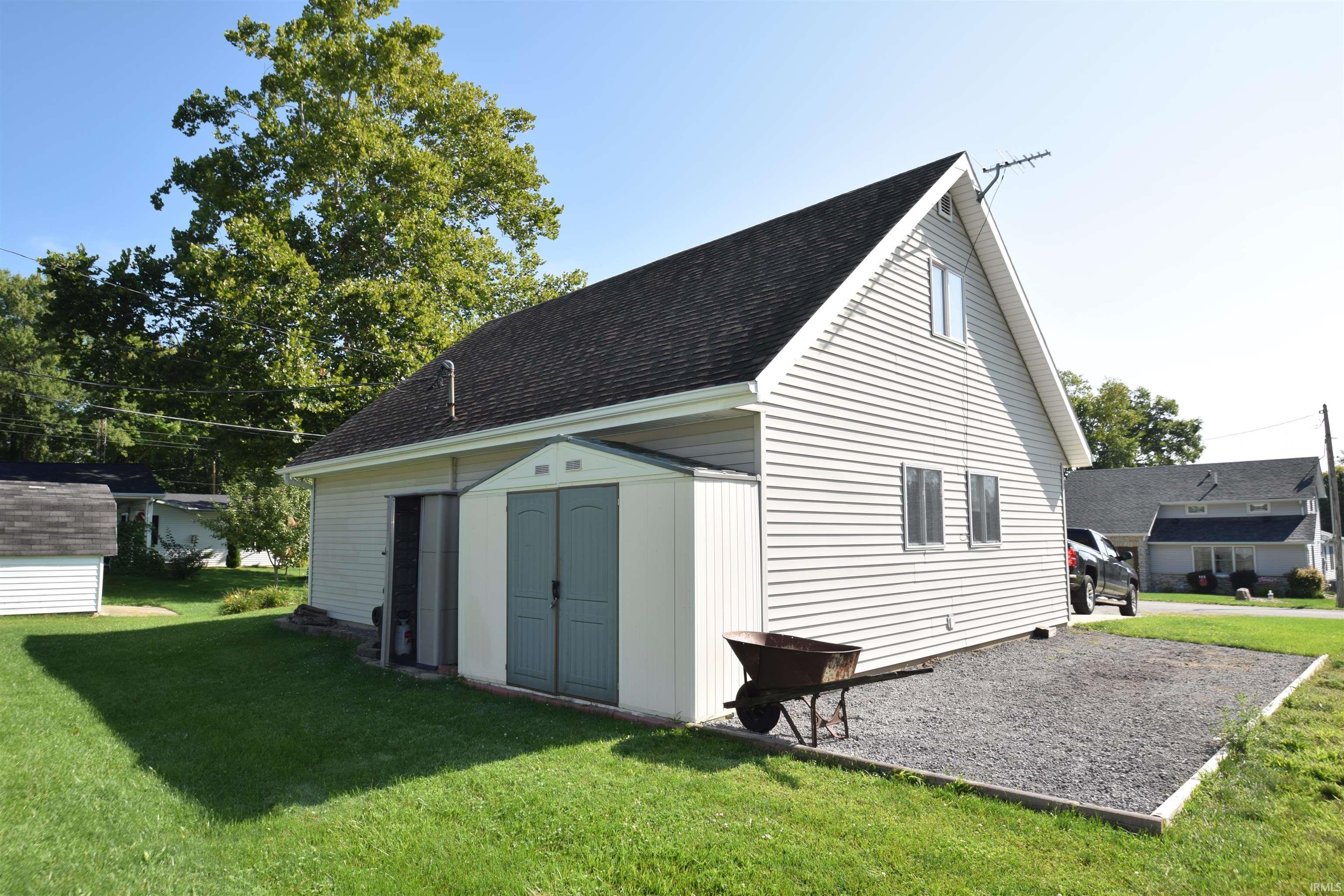 9942 Lincoln Road Syracuse, IN 46567 - Photo 34 of 36 Gallery Image 34