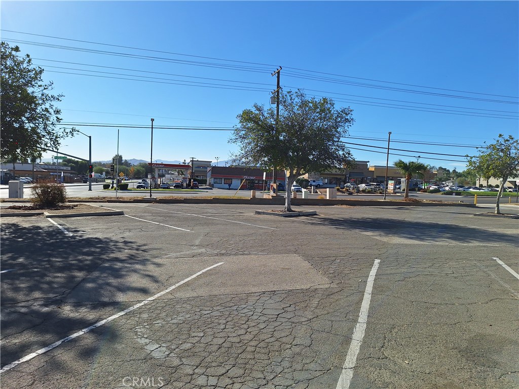 10303 Arlington Avenue Riverside, CA 92505 - Photo 6 of 29 Front view facing Arlington Avenue