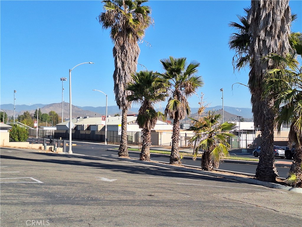 10303 Arlington Avenue Riverside, CA 92505 - Photo 8 of 29 Additional Side parking lot