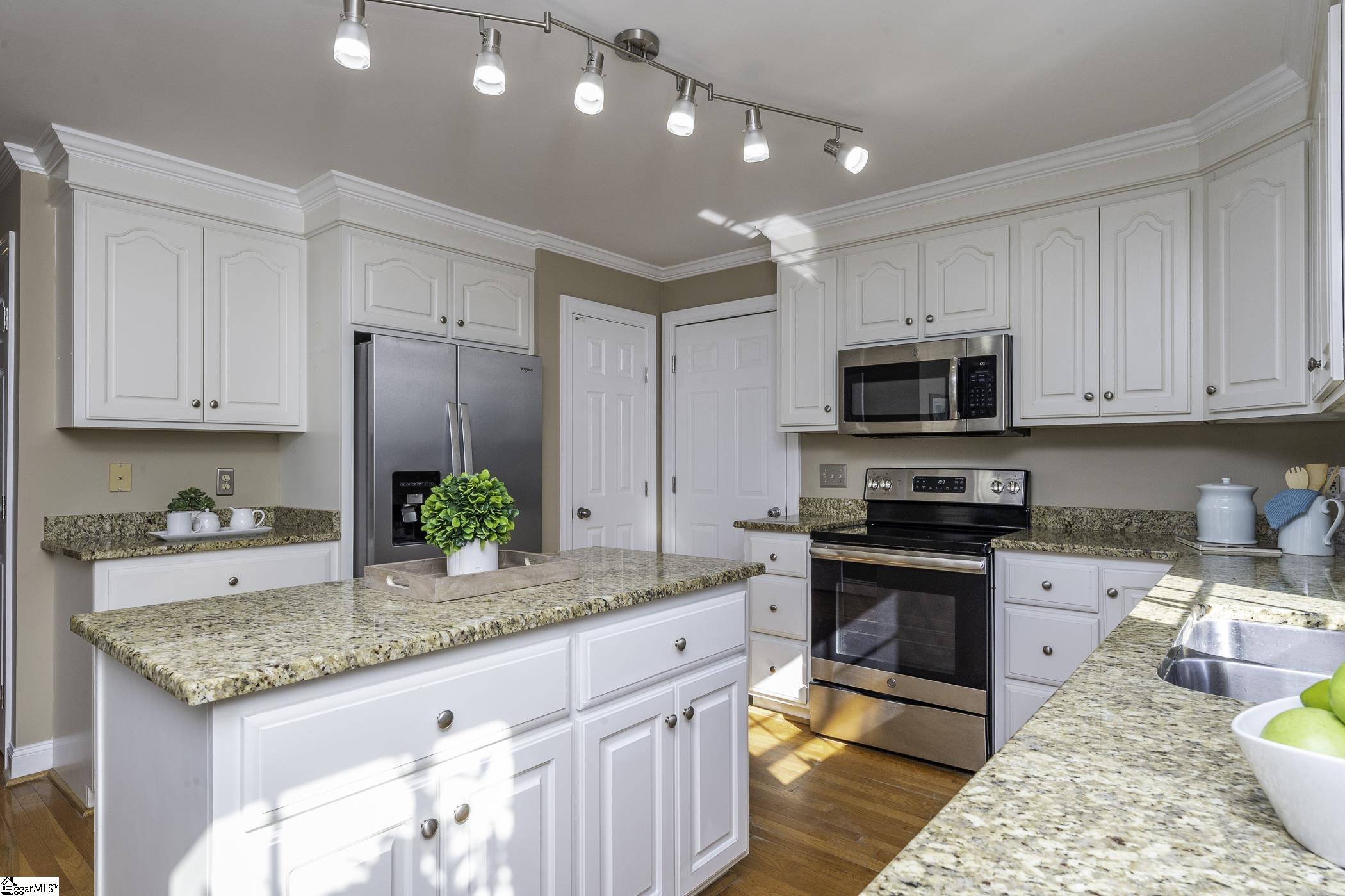 113 Fox Run Circle Greer, SC 29651 - Photo 11 of 32