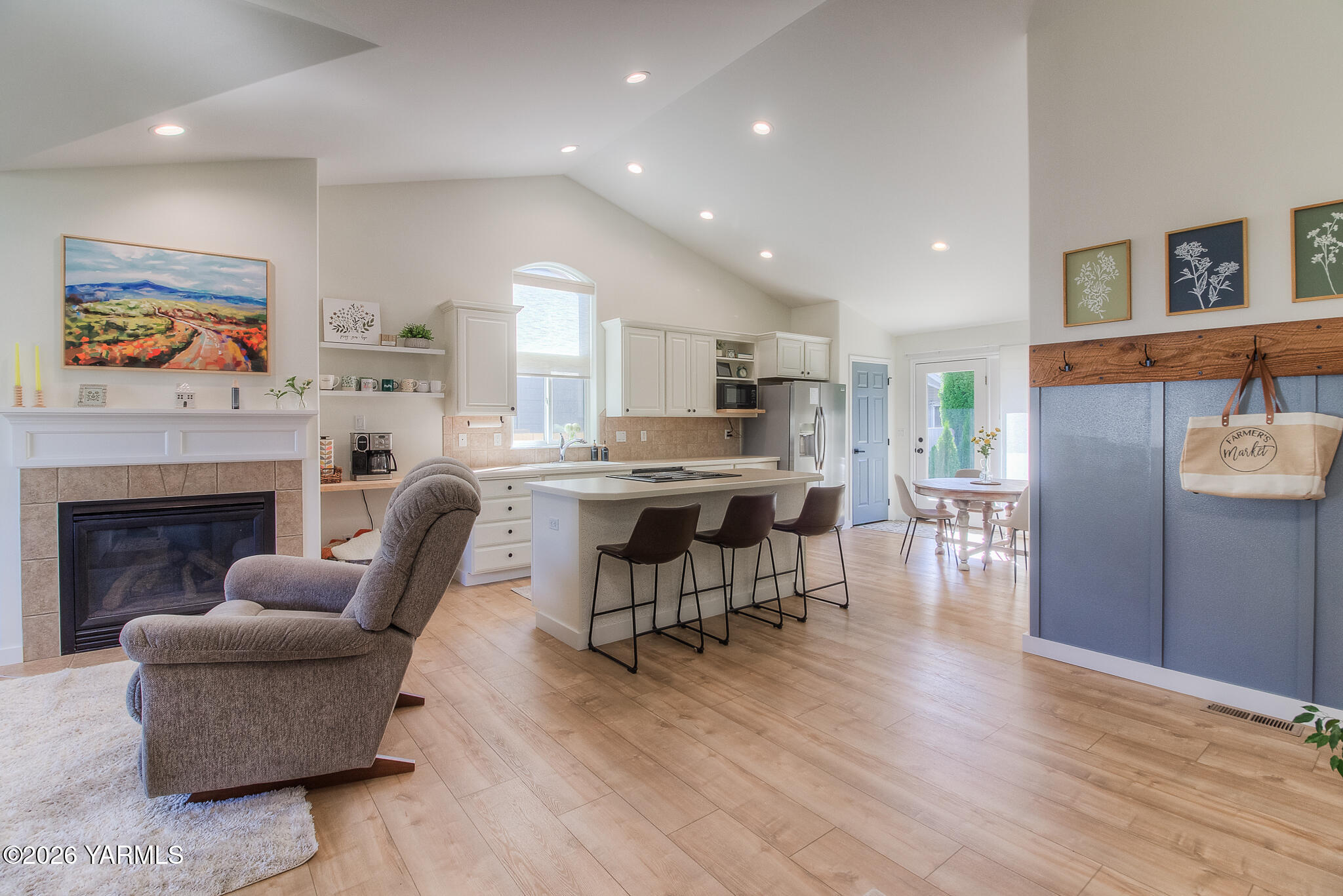 8604 Midvale Road Yakima, WA 98908 - Photo 5 of 23 05openconcept