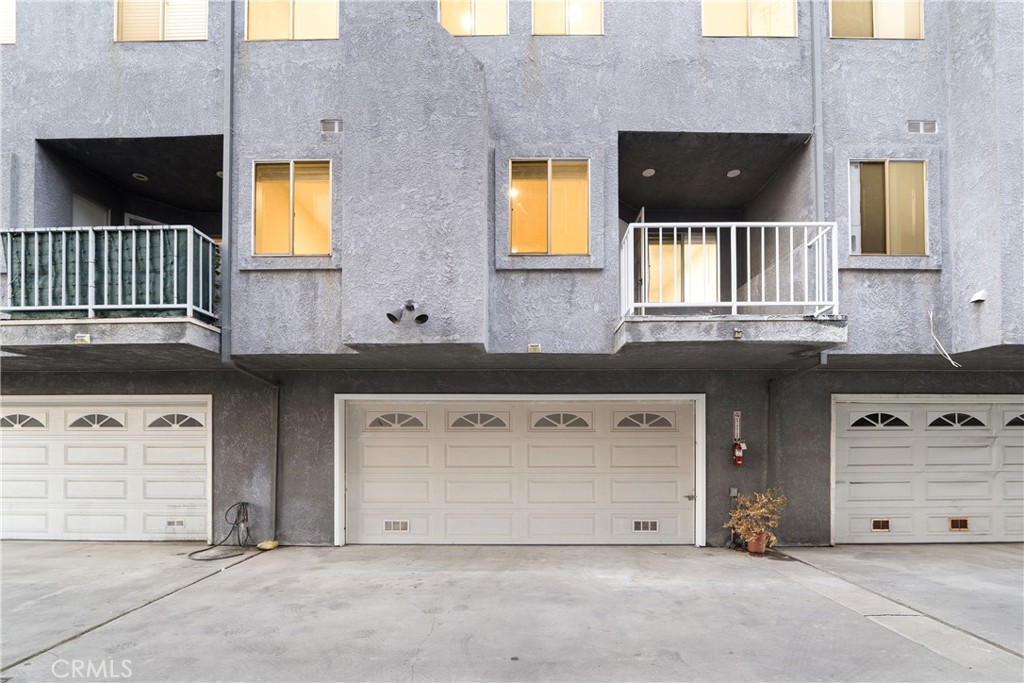 1067 252nd Street, Unit 7 Harbor City, CA 90710 - Photo 19 of 23 a view of a front door of house