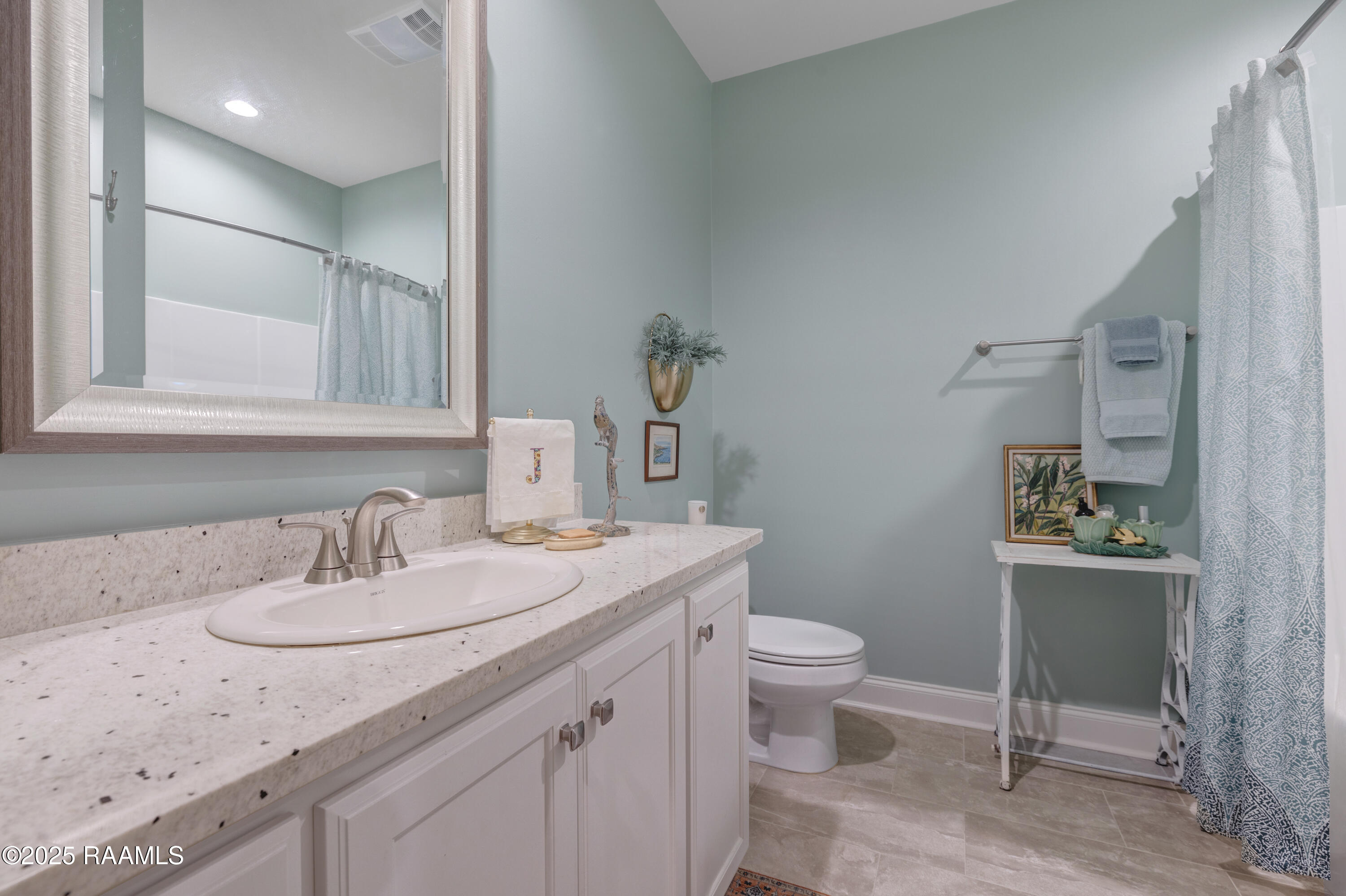 207 Tennyson Drive Broussard, LA 70518 - Photo 16 of 28 207 Tennyson-16