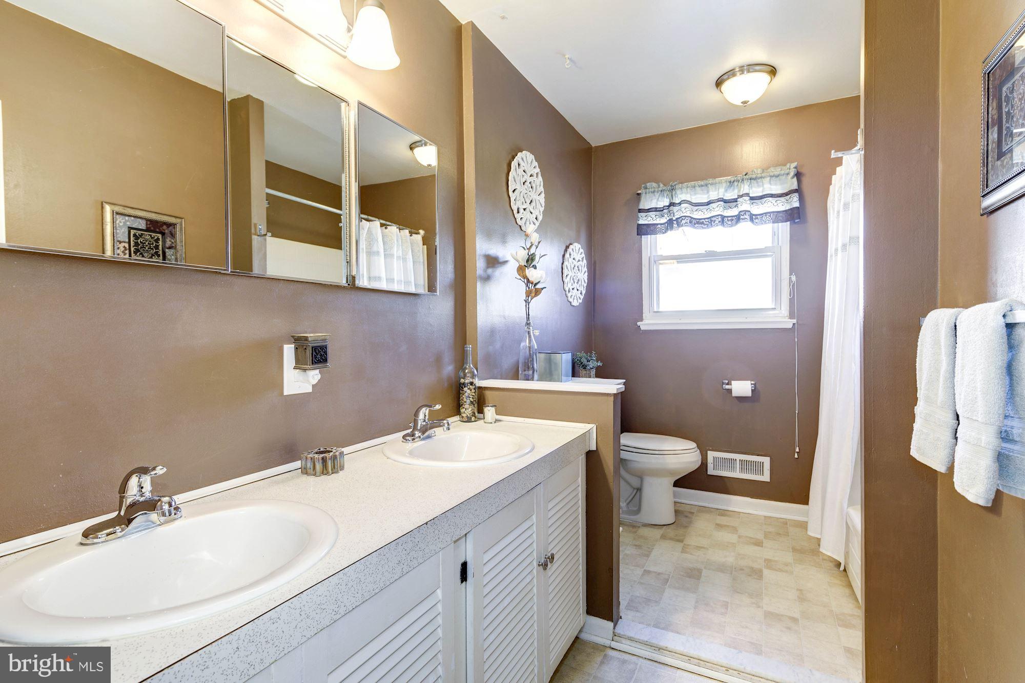 6104 Moorefield Road Catonsville, MD 21228 - Photo 19 of 30 Full bath with large double vanity