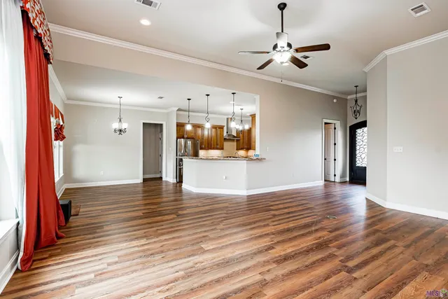 $379,900 | 1055 North Ezidore Avenue, Gramercy, LA 70052