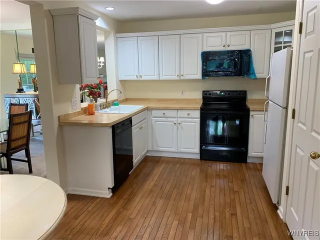 $2,500 | 1701 Forest Edge Drive, Amherst, NY 14051