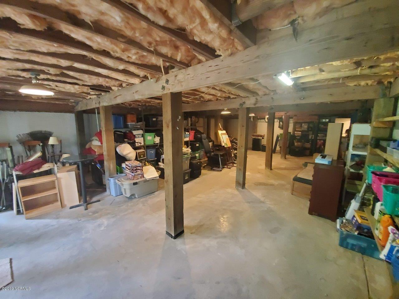 5418 Eastwind Road Wilmington, NC 28403 - Photo 23 of 27 23 down right side