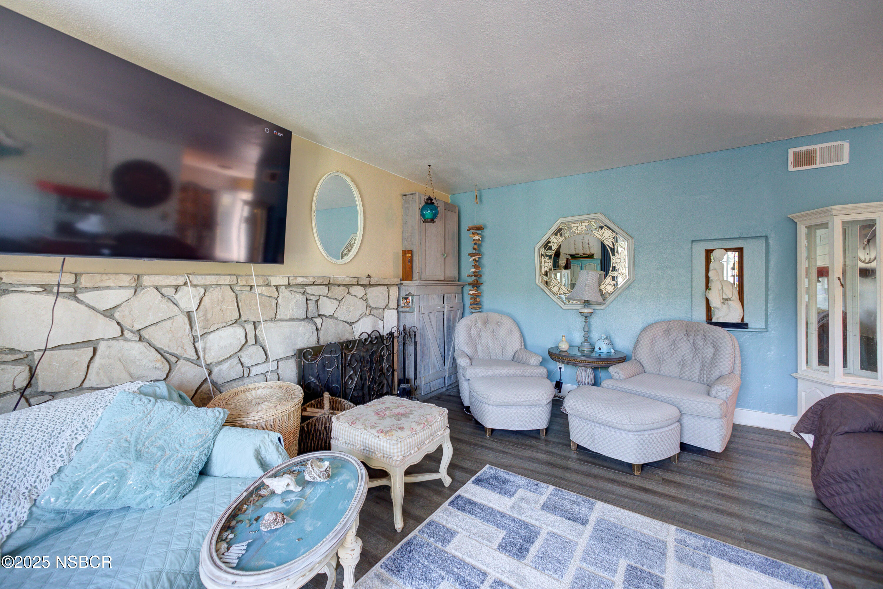 421 South O Place Lompoc, CA 93436 - Photo 3 of 12 a living room with furniture and wooden floor