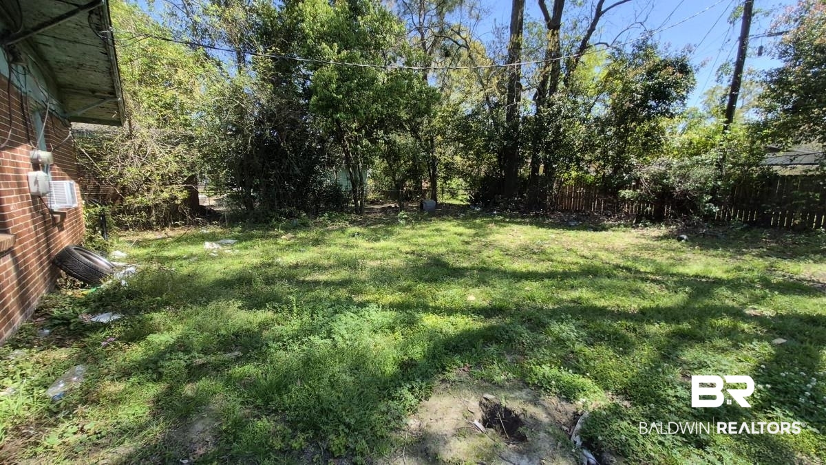 2207 Roberta Drive Mobile, AL 36617 - Photo 14 of 14 View of fenced backyard