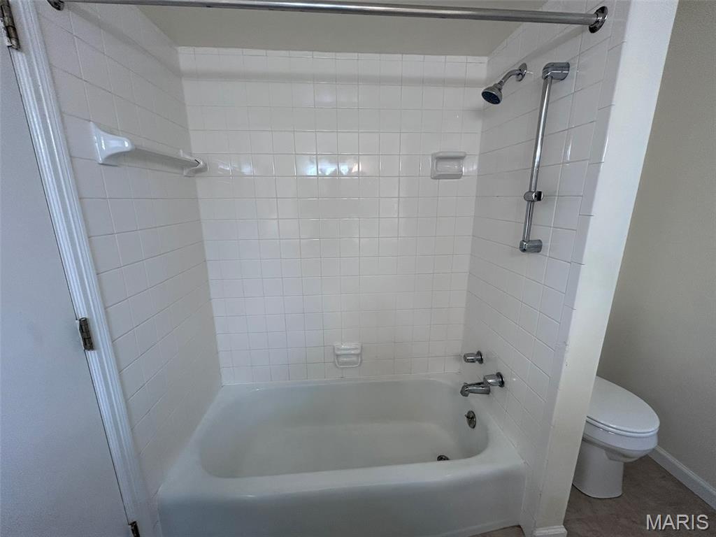 1128 South Mason Road Town and Country, MO 63131 - Photo 14 of 18