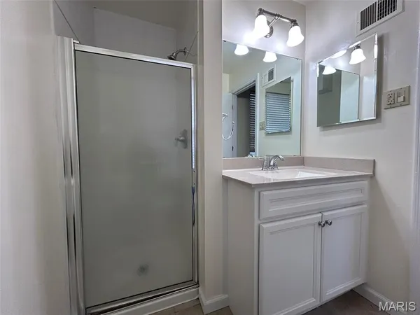 $2,125 | 1128 South Mason Road, Town and Country, MO 63131