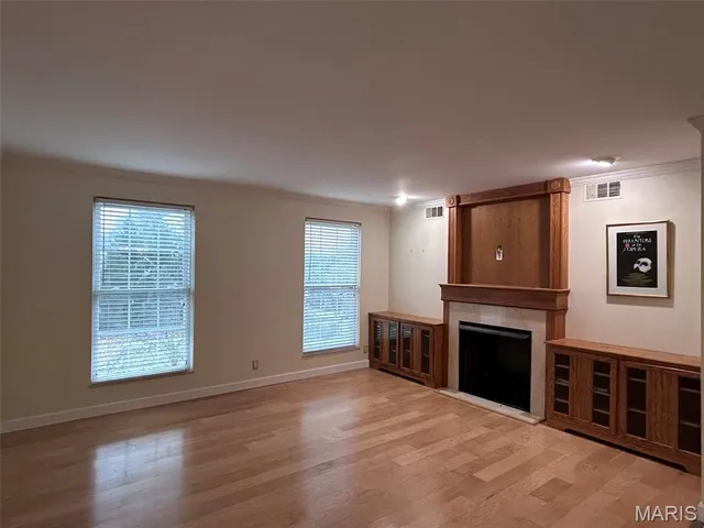 $2,300 | 1128 South Mason Road, St. Louis, MO 63131