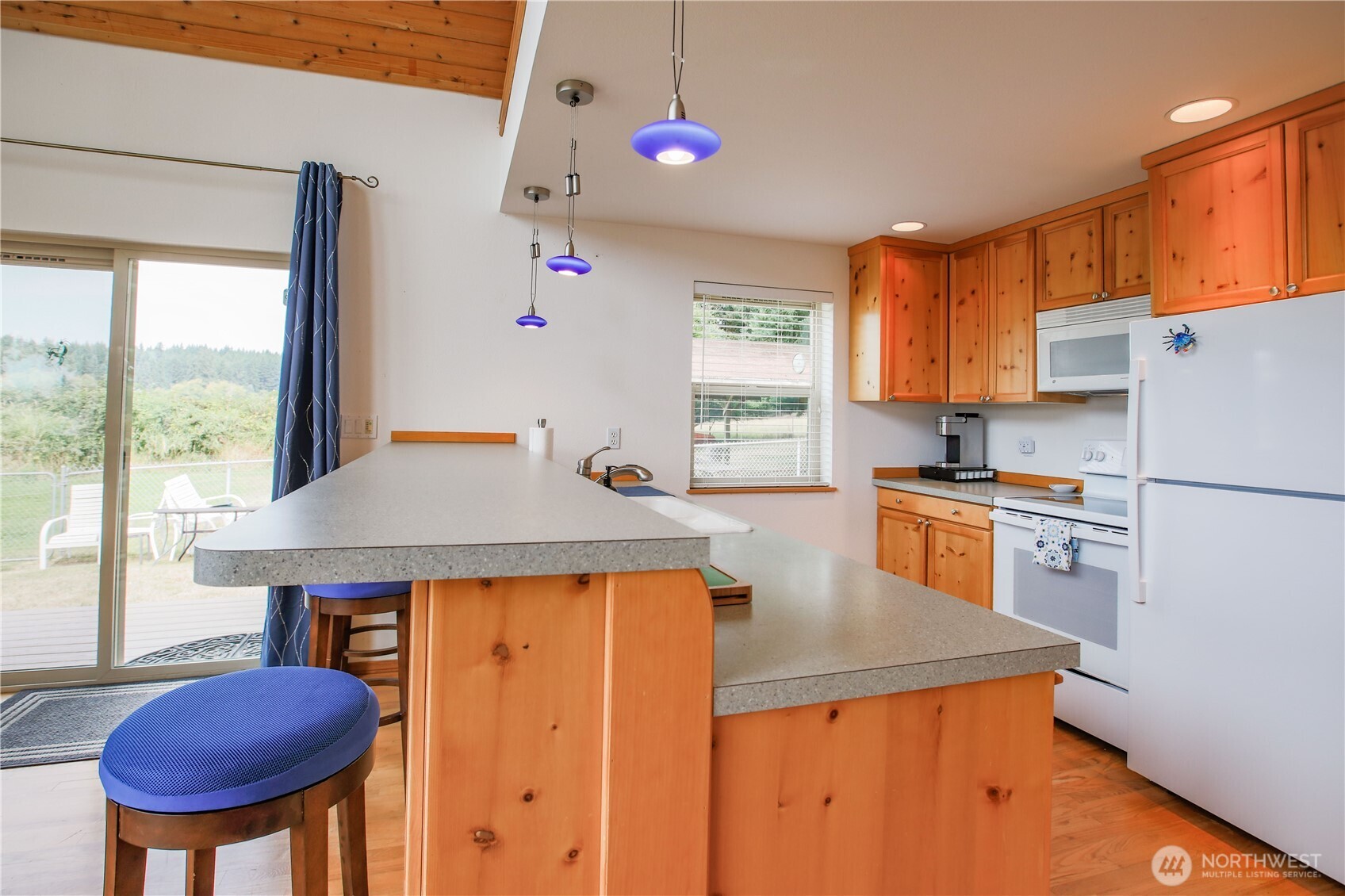 5254 South Apollo Road Langley, WA 98260 - Photo 11 of 35 Gallery Image 11