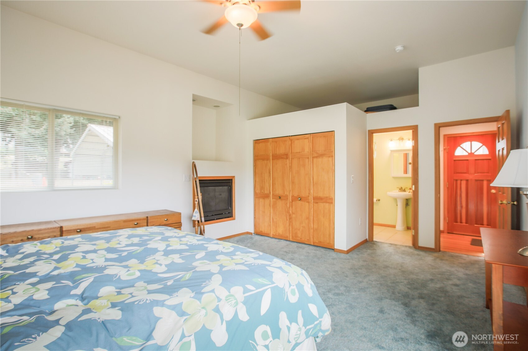5254 South Apollo Road Langley, WA 98260 - Photo 8 of 35 Gallery Image 8