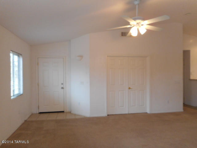 8404 West Benidorm Loop Tucson, AZ 85757 - Photo 12 of 33