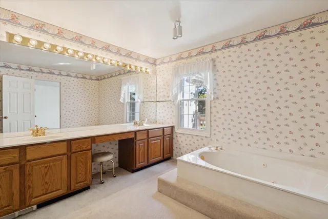 $479,900 | 16252 Country Knoll Drive, Northville, MI 48168