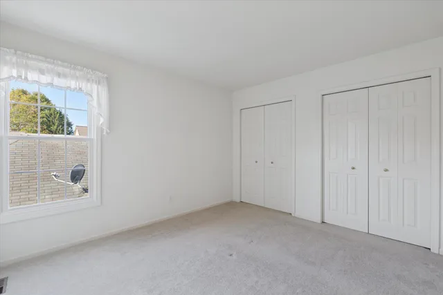 $479,900 | 16252 Country Knoll Drive, Northville, MI 48168