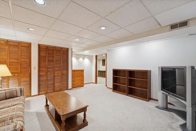 $479,900 | 16252 Country Knoll Drive, Northville, MI 48168