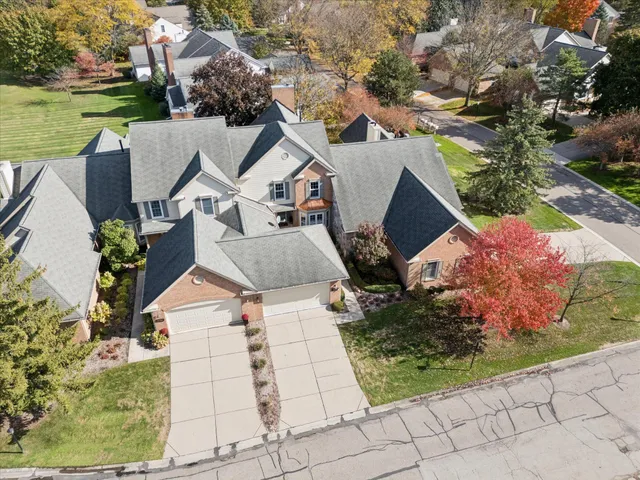 $479,900 | 16252 Country Knoll Drive, Northville, MI 48168