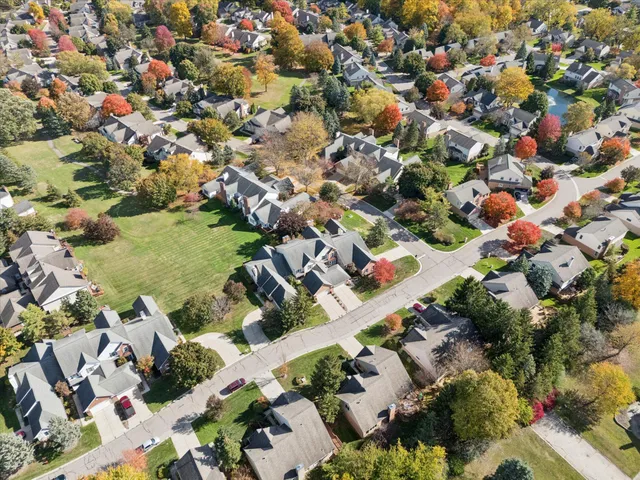 $479,900 | 16252 Country Knoll Drive, Northville, MI 48168