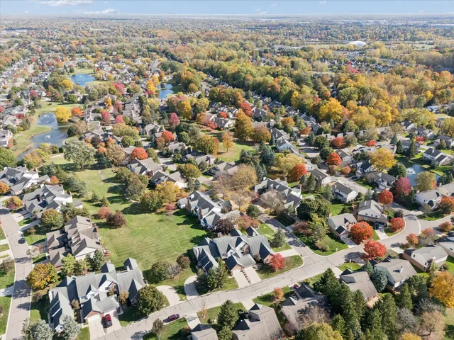 $479,900 | 16252 Country Knoll Drive, Northville, MI 48168