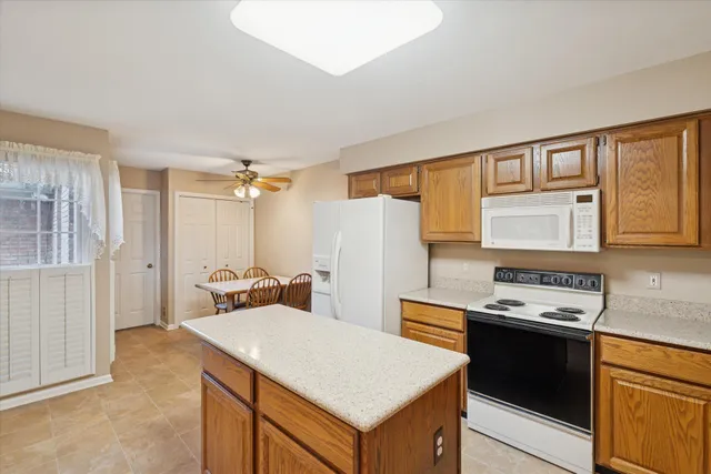 $479,900 | 16252 Country Knoll Drive, Northville, MI 48168