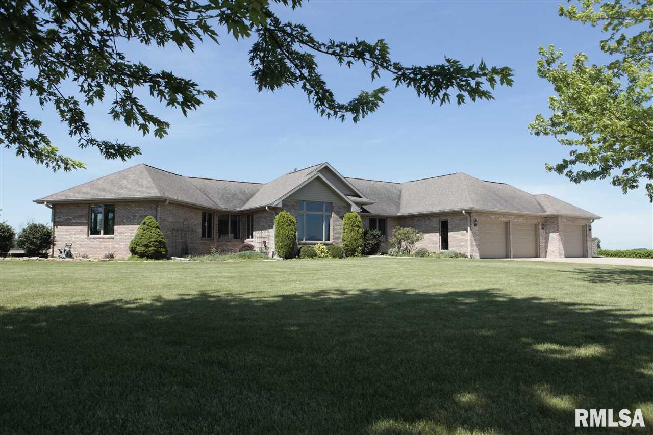 19401 Bennett Road Pekin, IL 61554 - Photo 3 of 36