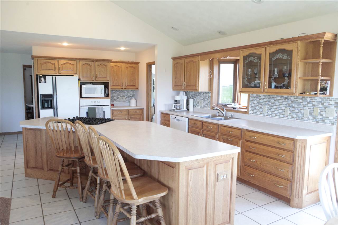 19401 Bennett Road Pekin, IL 61554 - Photo 33 of 36
