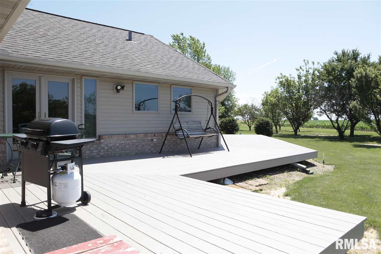 19401 Bennett Road Pekin, IL 61554 - Photo 6 of 36