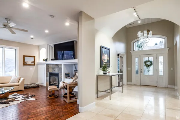 $1,995,000 | 3252 Sunset Hollow Drive, Bountiful, UT 84010