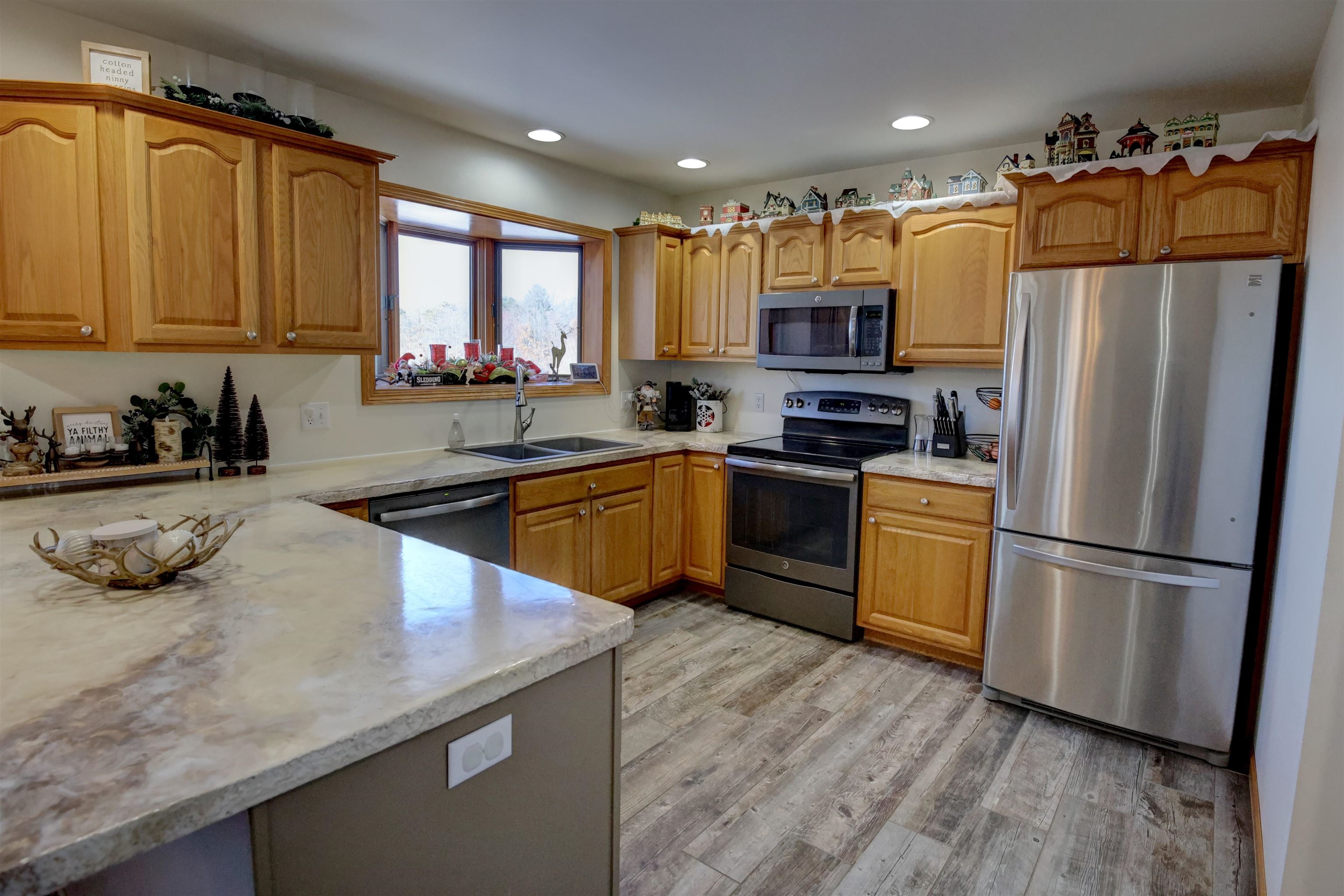 2245 Sunset Drive Reedsburg, WI 53959 - Photo 8 of 28