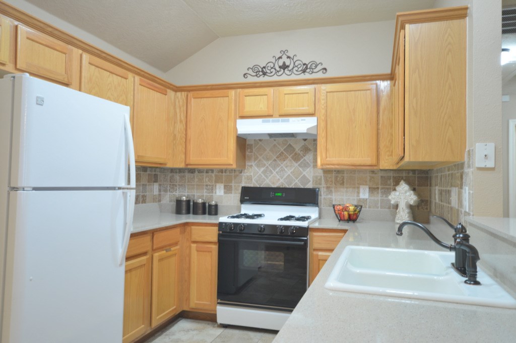 2627 Spring Dusk Drive Spring, TX 77373 - Photo 7 of 24