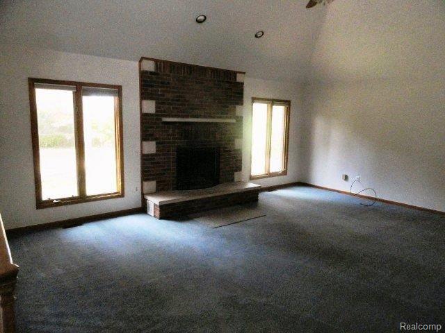 24440 23 Mile Road Macomb, MI 48042 - Photo 6 of 18 Great Room .JPG
