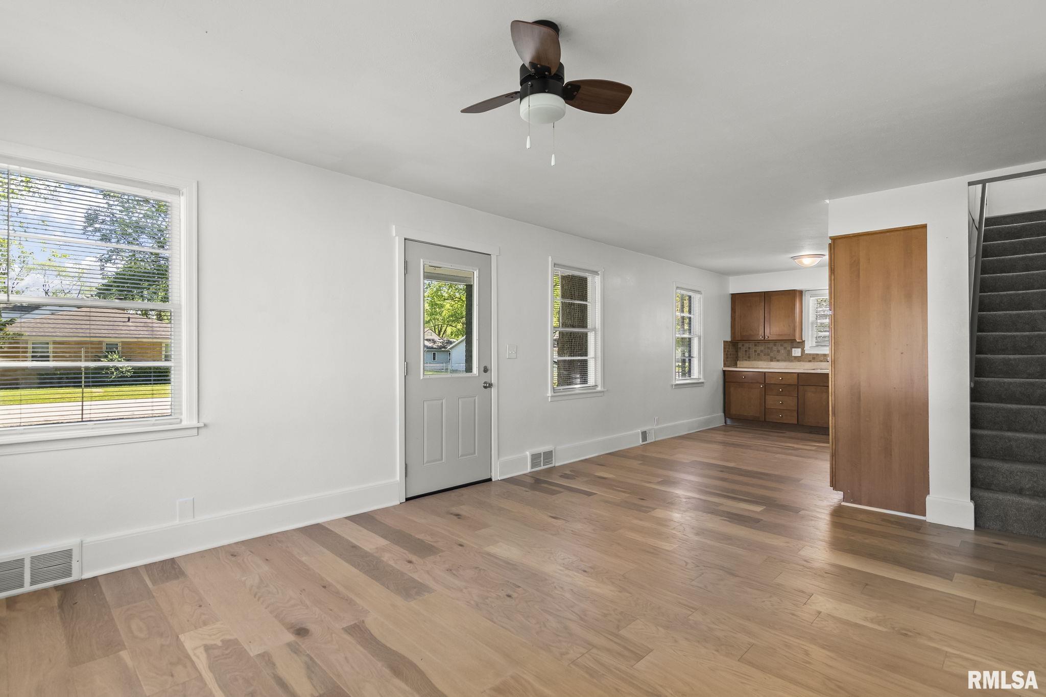 3159 South 2nd Street Springfield, IL 62703 - Photo 3 of 31