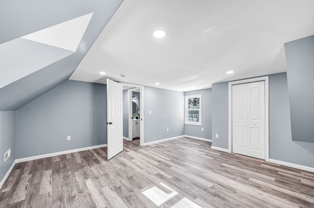 297 Breckwood Boulevard Springfield, MA 01109 - Photo 18 of 26