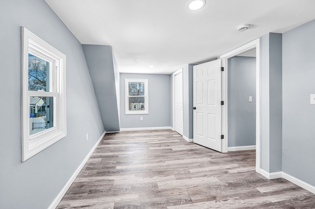 297 Breckwood Boulevard Springfield, MA 01109 - Photo 22 of 26