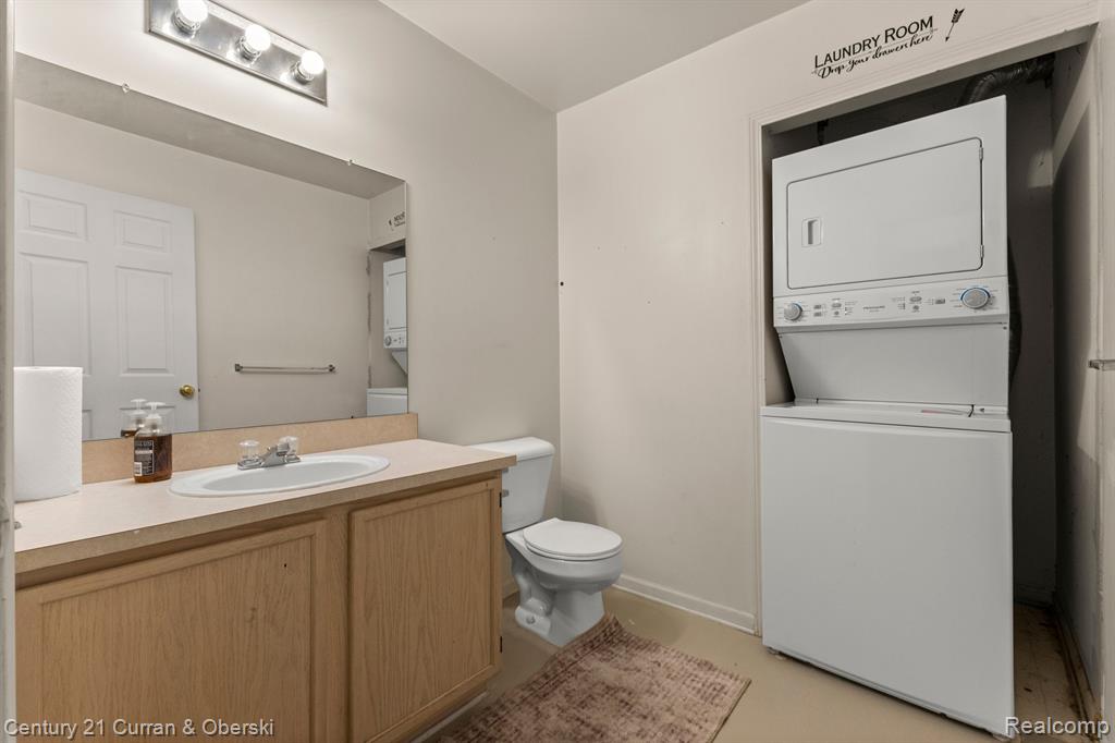 4255 Schaefer Road Dearborn, MI 48126 - Photo 18 of 23