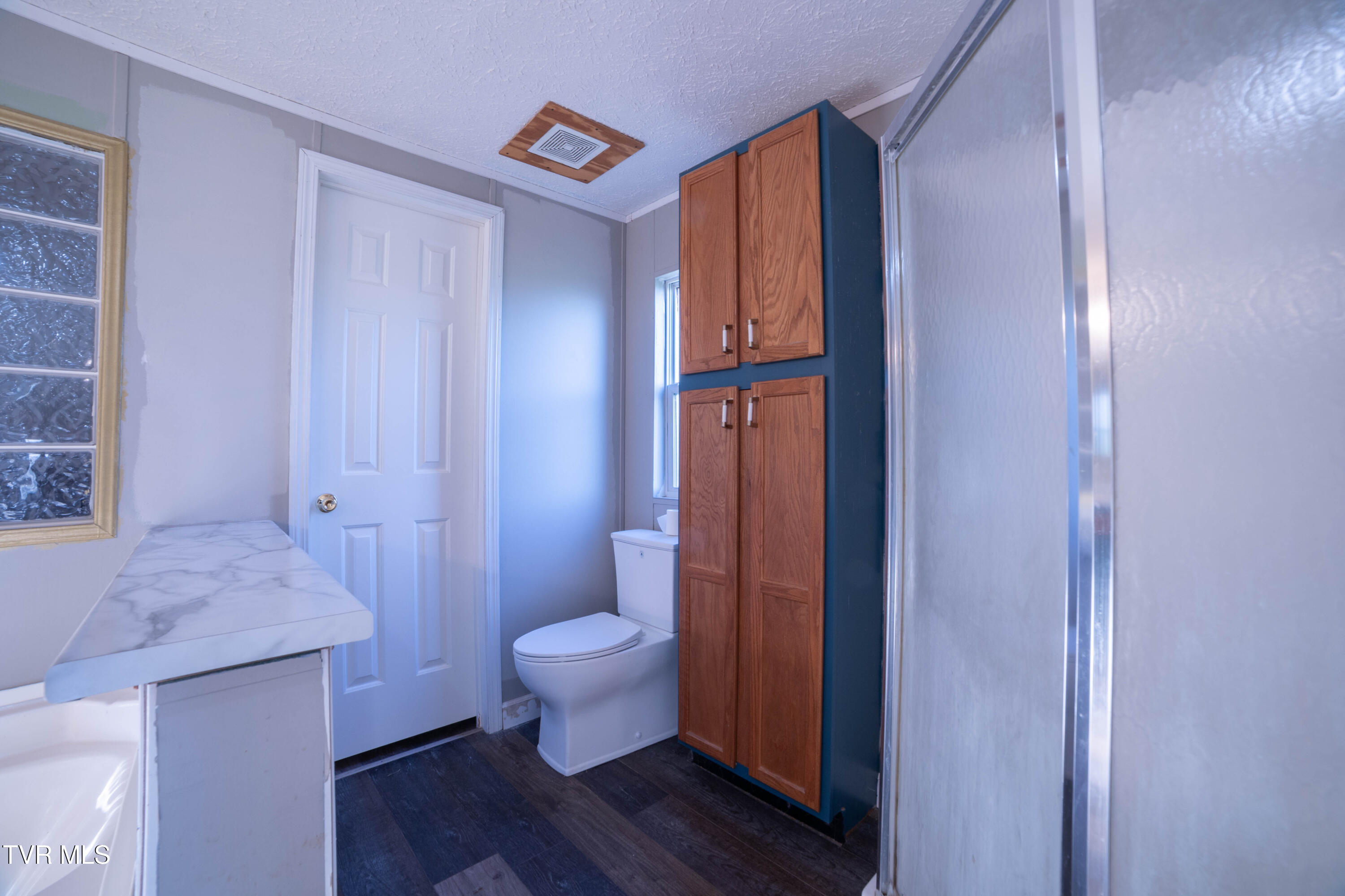 55 Kay Miller Lane Chuckey, TN 37641 - Photo 27 of 38 Bathroom