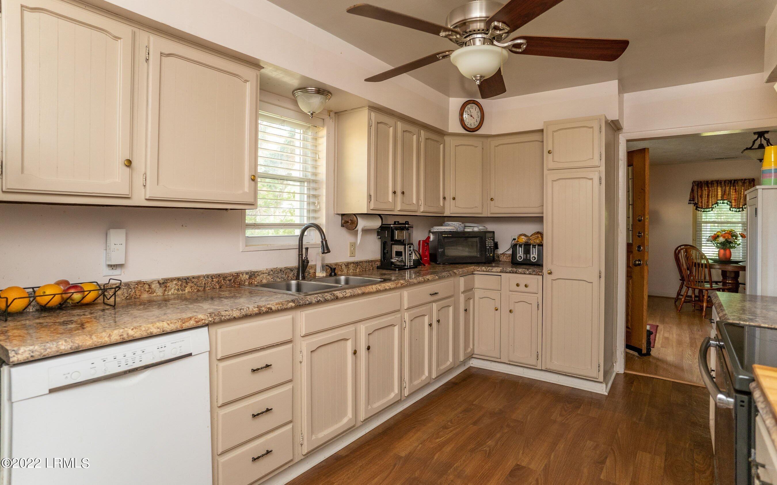 185 Old Bailey Road Okatie, SC 29909 - Photo 9 of 23 DSC01947-1.jpg-SMALL