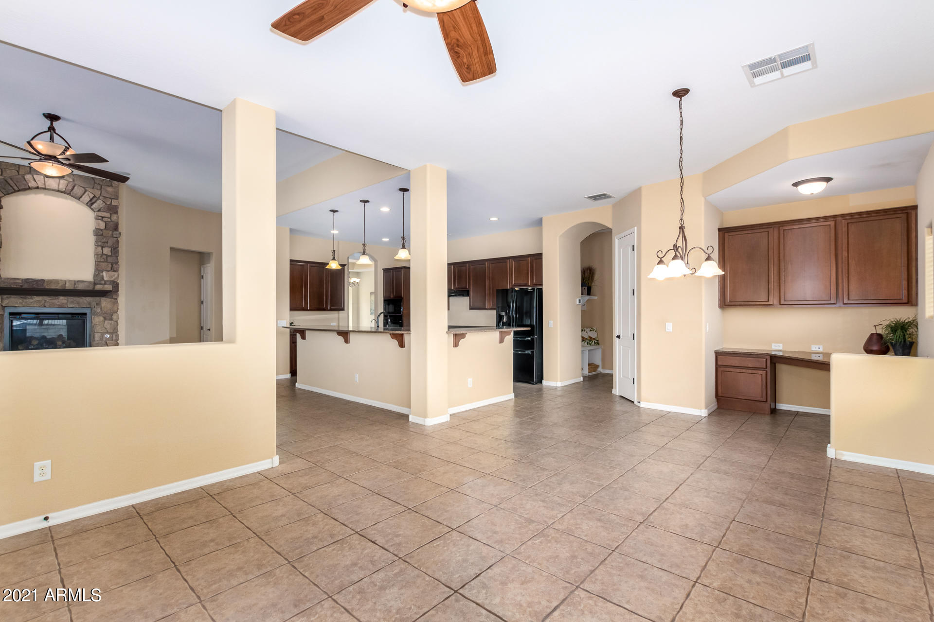 18364 West Desert Trumpet Road Goodyear, AZ 85338 - Photo 17 of 69 Breakfast Nook