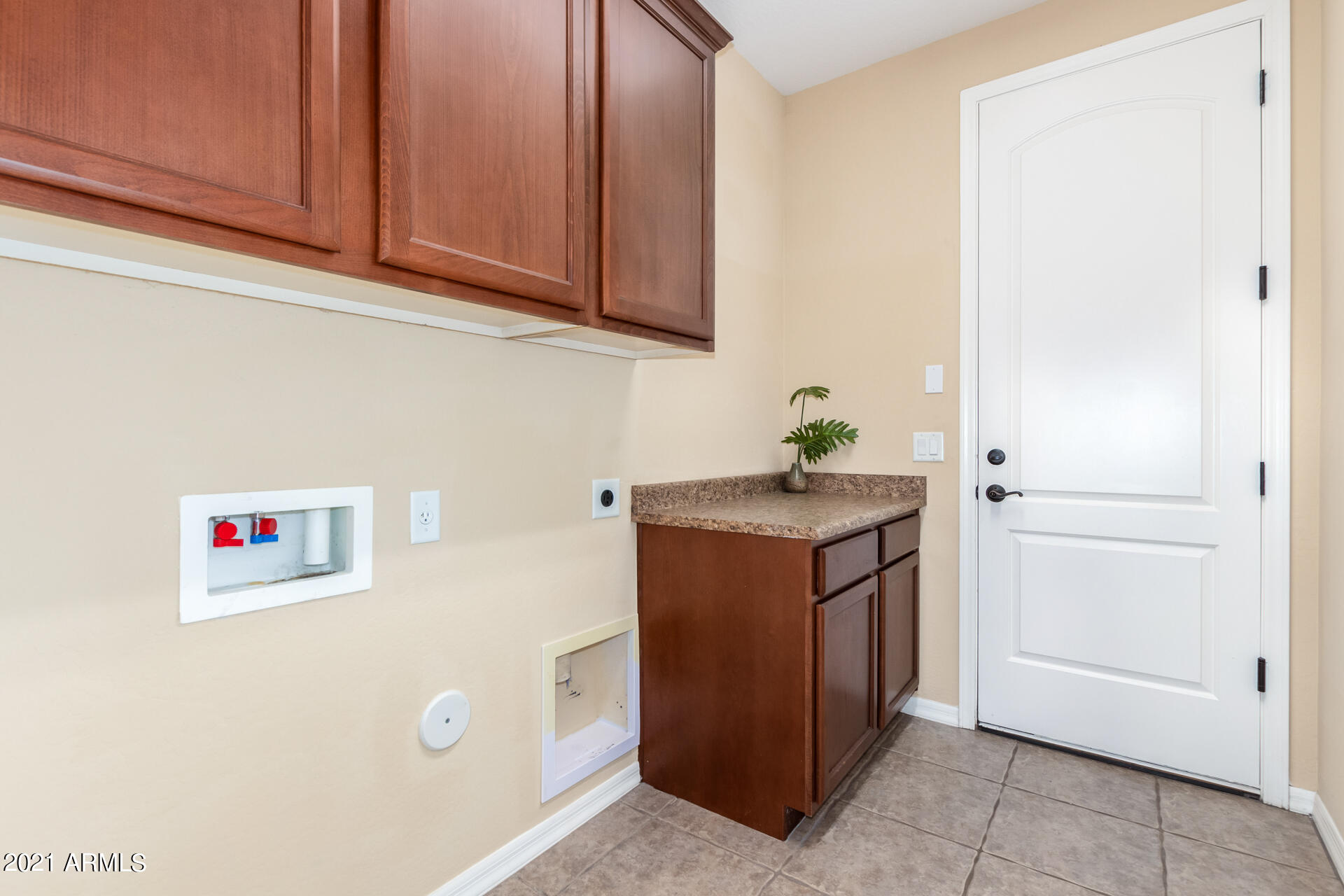 18364 West Desert Trumpet Road Goodyear, AZ 85338 - Photo 33 of 69 Laundry Room