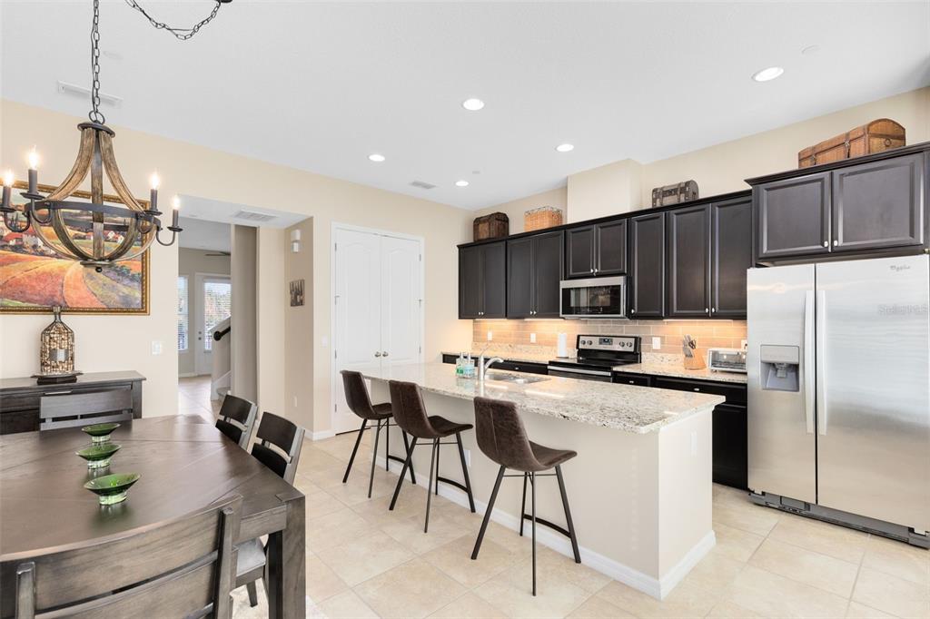 204 Queen Palm Court Altamonte Springs, FL 32701 - Photo 6 of 34