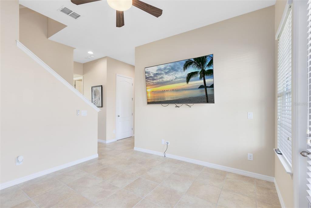 204 Queen Palm Court Altamonte Springs, FL 32701 - Photo 10 of 34